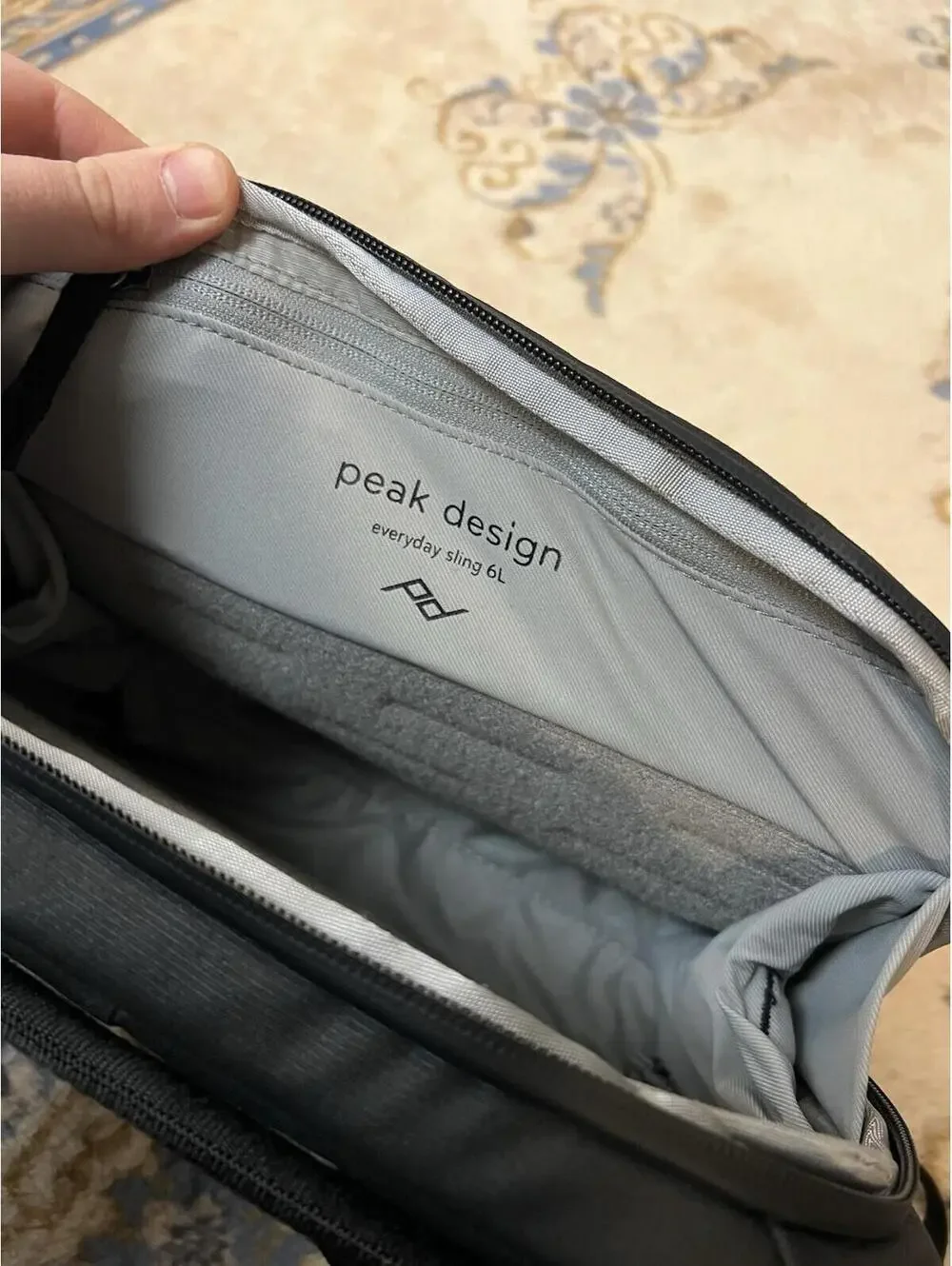 Peak Design Everyday Sling 6L Black Nylon Camera Bag KEI Realty NO Dividers